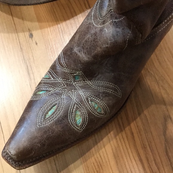 Tony Lama cowboy boots with detailing size 8.5 - Picture 2 of 2